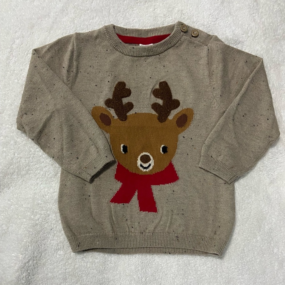 Baby rain deer 🦌 sweater
